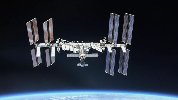 "Роскосмос" принял решение о дате окончания работы на МКС