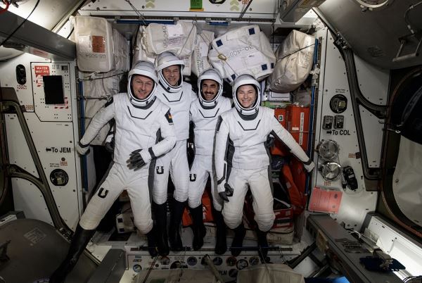 NASA перенесло на 5 мая отстыковку от МКС корабля Crew Dragon с четырьмя астронавтами
