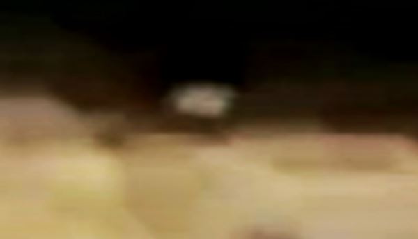 Огромный НЛО рядом с Сатурном запечатлел астроном-любитель (ВИДЕО)