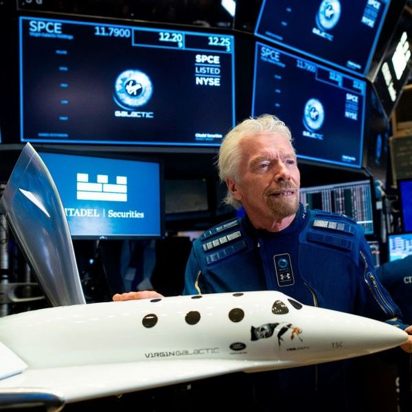 Virgin Galactic отменила все пассажирские рейсы в космос в 2022 году