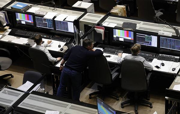 Роскосмос и РКК "Энергия" заключили контракт на эскизный проект новой орбитальной станции