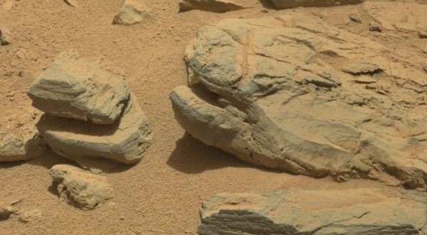 Ученые обнаружили на Марсе камни, похожие на земные